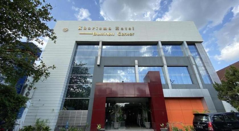 Kharisma Hotel Madiun Exterior foto